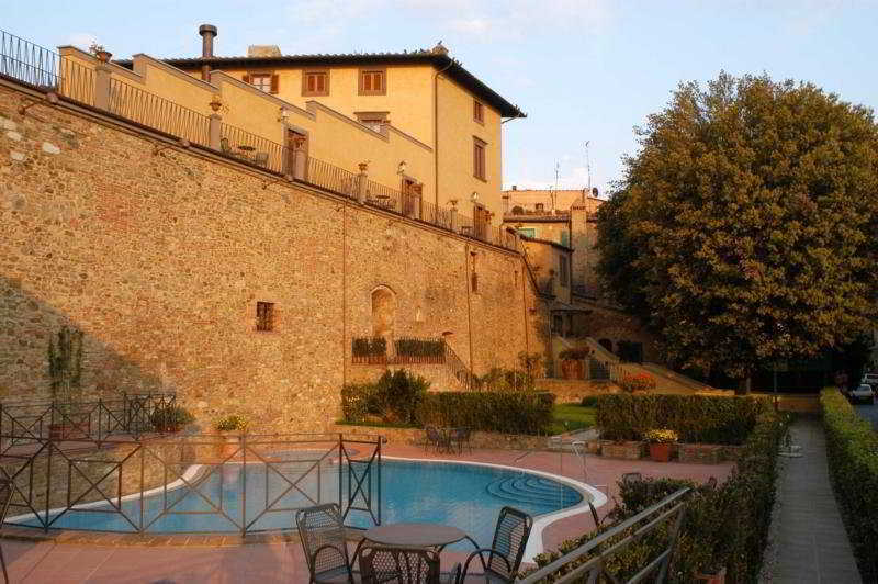 Unahotels Palazzo Mannaioni Toscana มอนตาโยเน ภายนอก รูปภาพ