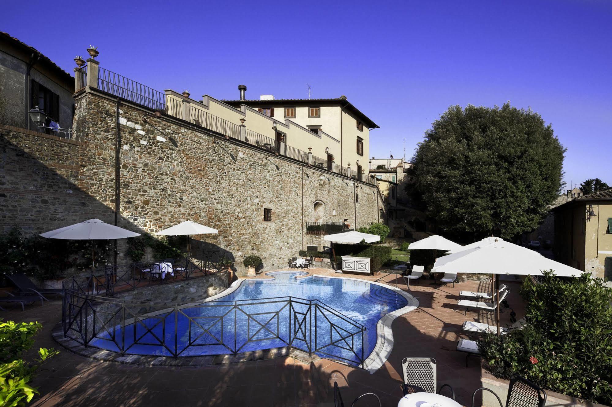 Unahotels Palazzo Mannaioni Toscana มอนตาโยเน ภายนอก รูปภาพ