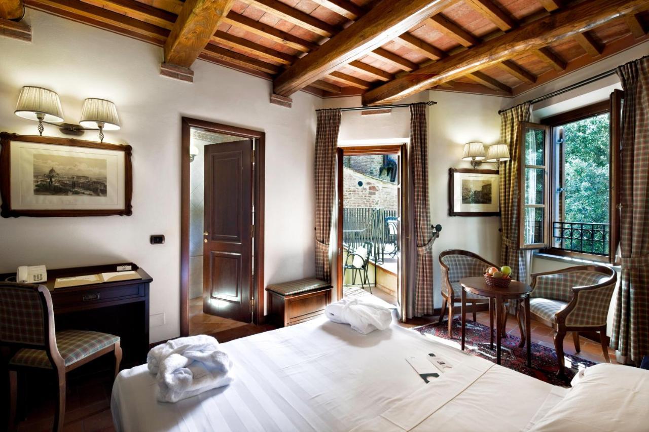 Unahotels Palazzo Mannaioni Toscana มอนตาโยเน ภายนอก รูปภาพ